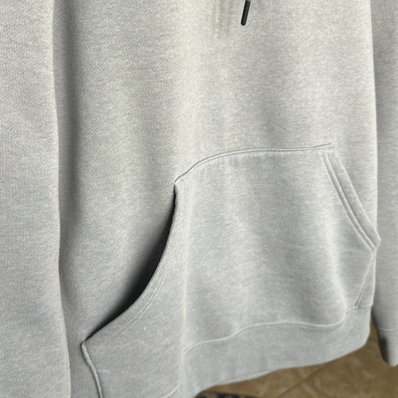 Oakley Hoodie Size Large Worn Once Like New! - Picture 10 of 10